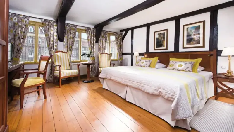 Zimmer & Suiten im Gothischen Haus Historische Suite im Gothischen Haus Wernigerode